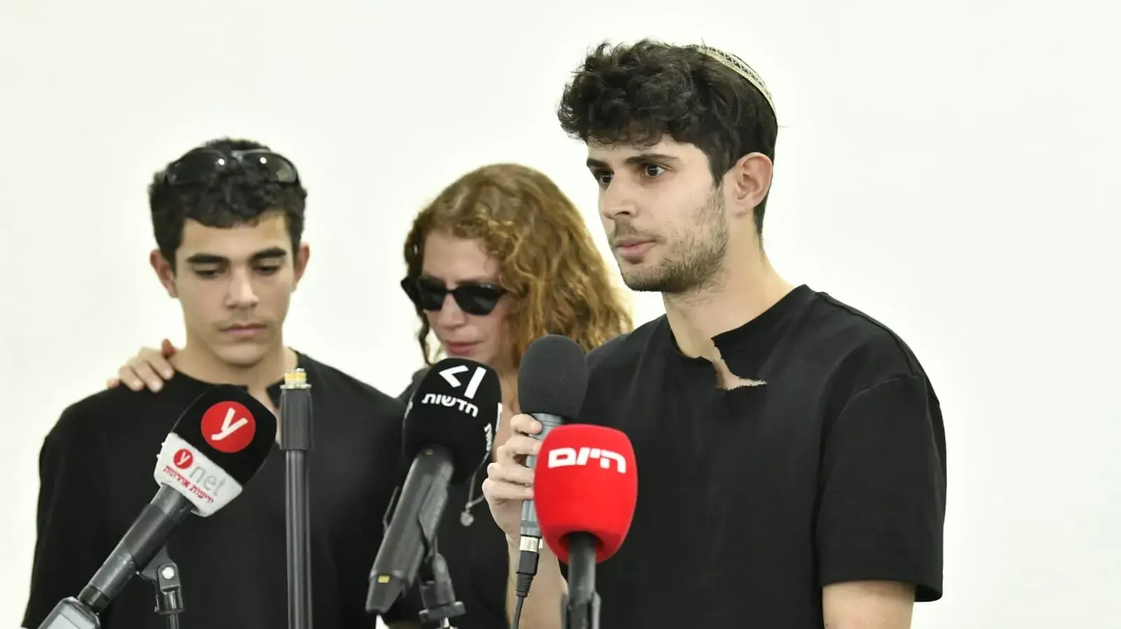 הלויתה של דנה עדן בית העלמין קרית שאול, פברואר 2026 הלויתה של דנה עדן בית העלמין קרית שאול, פברואר 2026