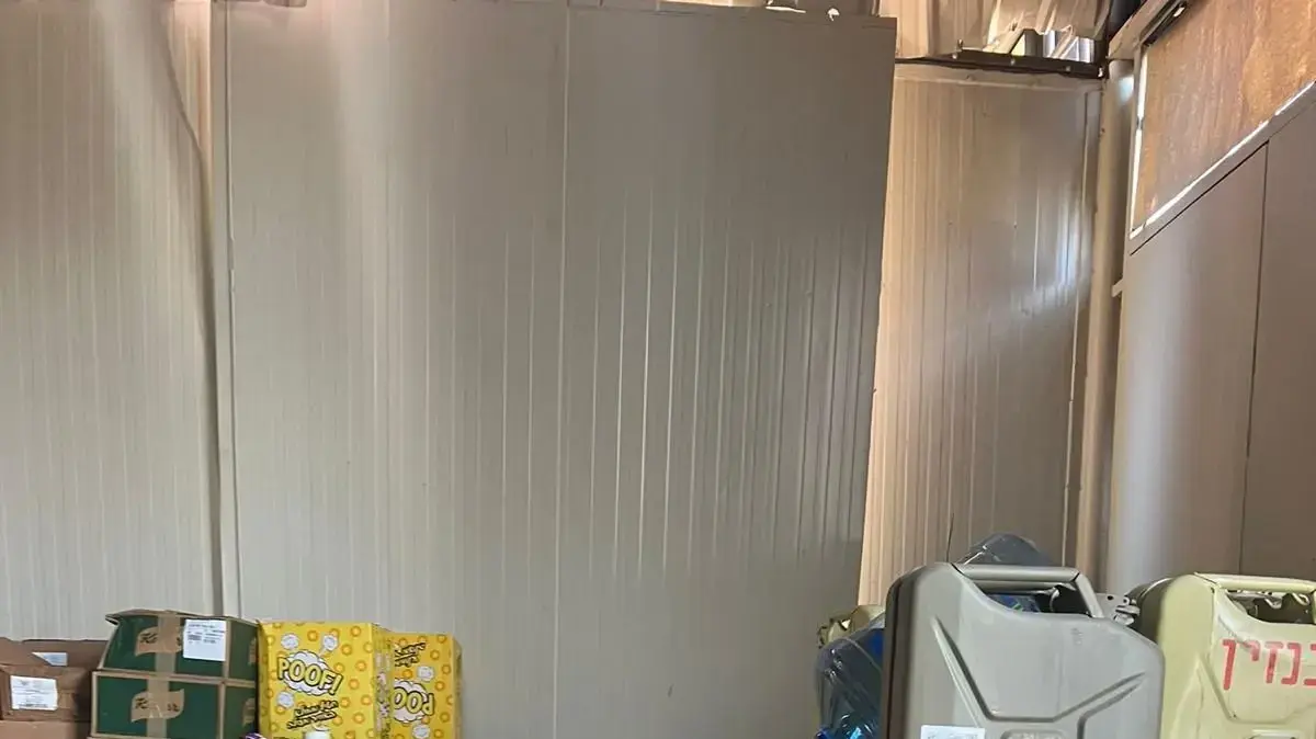 מרכז לוגיסטי בשטח תחת הובלת אוגדה 98 מרכז לוגיסטי בשטח תחת הובלת אוגדה 98