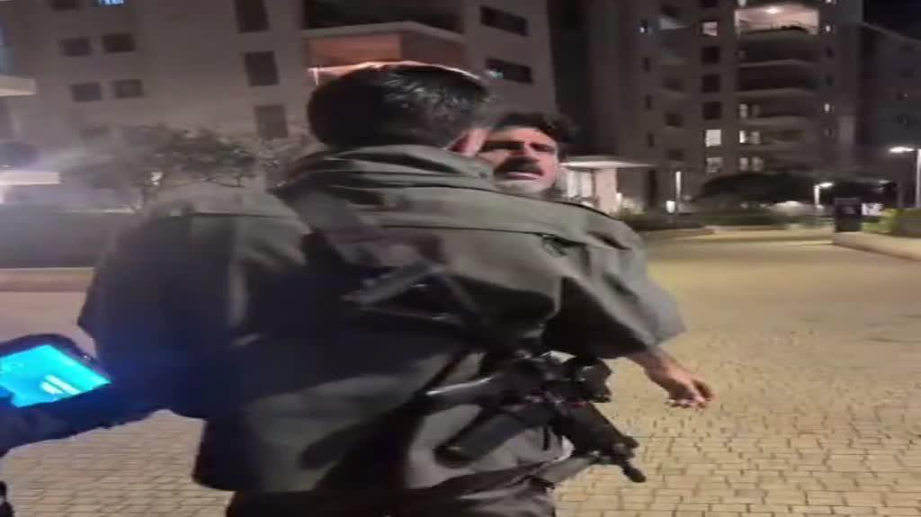 צחי הלוי מתעמת עם מרדכי דוד