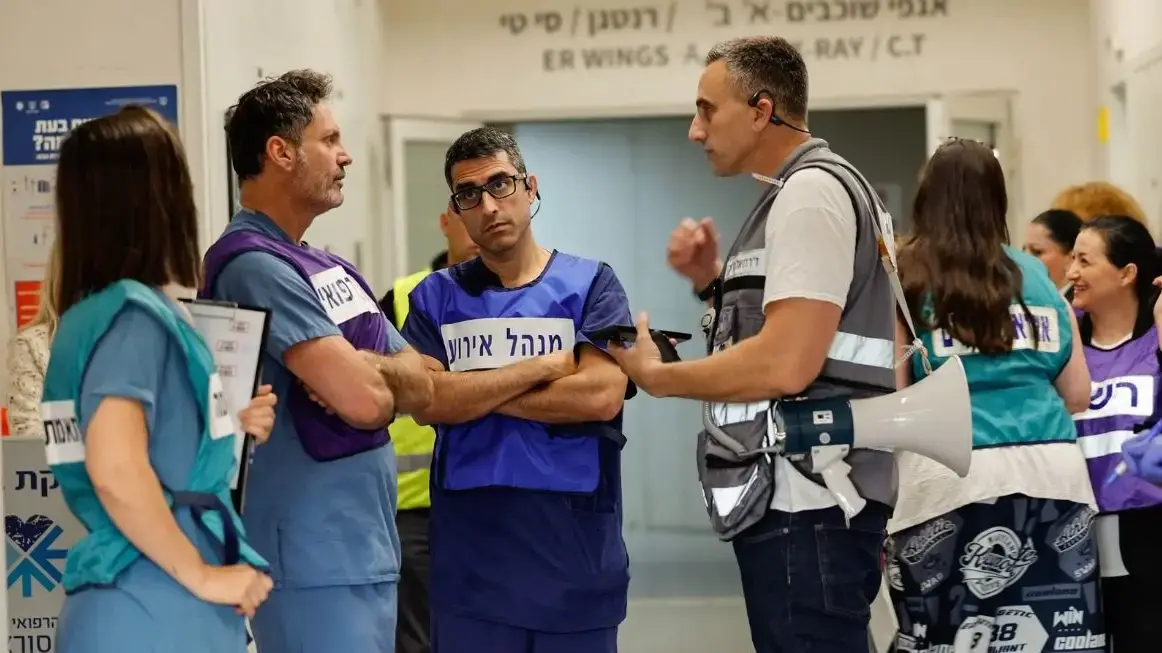 הכשרת 100 מנהיגי משבר עולמיים הכשרת 100 מנהיגי משבר עולמיים