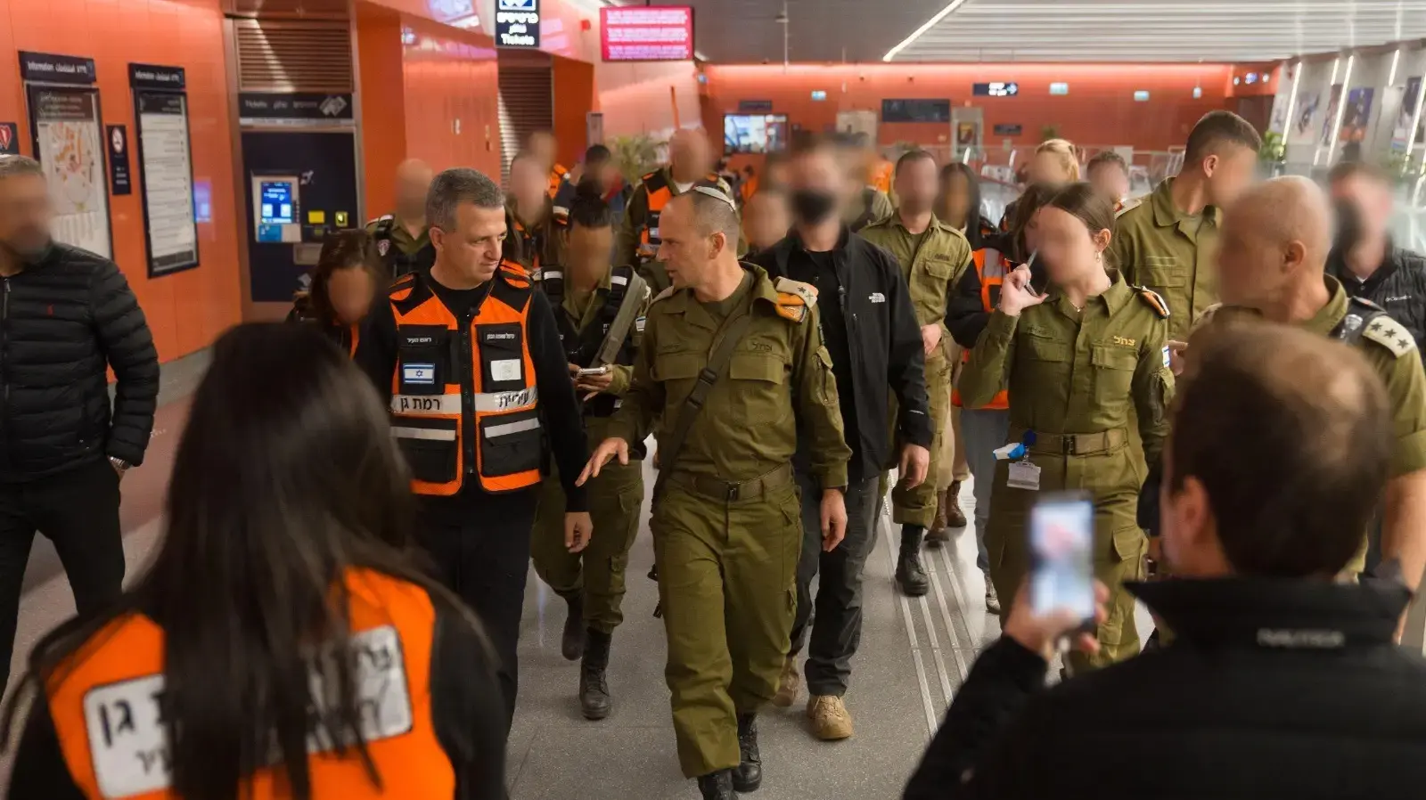מפקד פיקוד העורף בזירות השונות. 1 במרץ 2026 מפקד פיקוד העורף בזירות השונות. 1 במרץ 2026