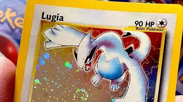 נדיר במצב מושלם: רק קלפי "לוגיה" (Lugia) בודדים מהמהדורה הראשונה של סדרת Neo Genesis שרדו במצב טוב, מה שהקפיץ את מחירם לשמיים. במאי 2021, עותק כזה נמכר בסכום עתק של 144,300 דולר (כ-526,700 ש"ח). נדיר במצב מושלם: רק קלפי "לוגיה" (Lugia) בודדים מהמהדורה הראשונה של סדרת Neo Genesis שרדו במצב טוב, מה שהקפיץ את מחירם לשמיים. במאי 2021, עותק כזה נמכר בסכום עתק של 144,300 דולר (כ-526,700 ש"ח).