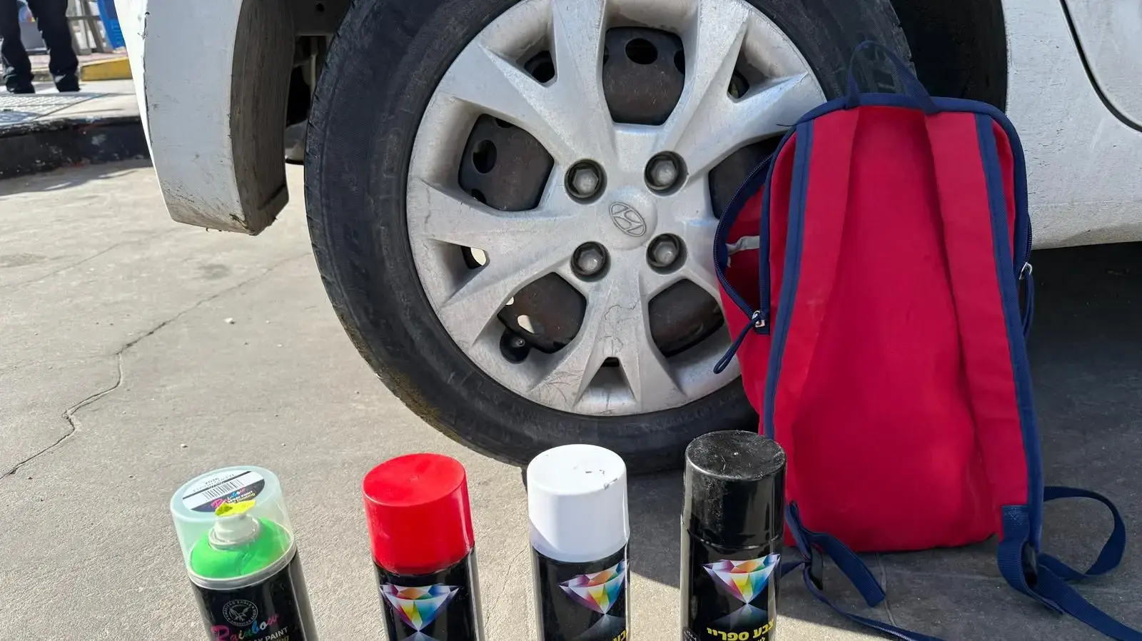 שתי חשודות ישראליות נעצרו בעקבות ריסוס צבעי דגל פלסטין על סמל מגן דוד, 2 במרץ 2026 שתי חשודות ישראליות נעצרו בעקבות ריסוס צבעי דגל פלסטין על סמל מגן דוד, 2 במרץ 2026