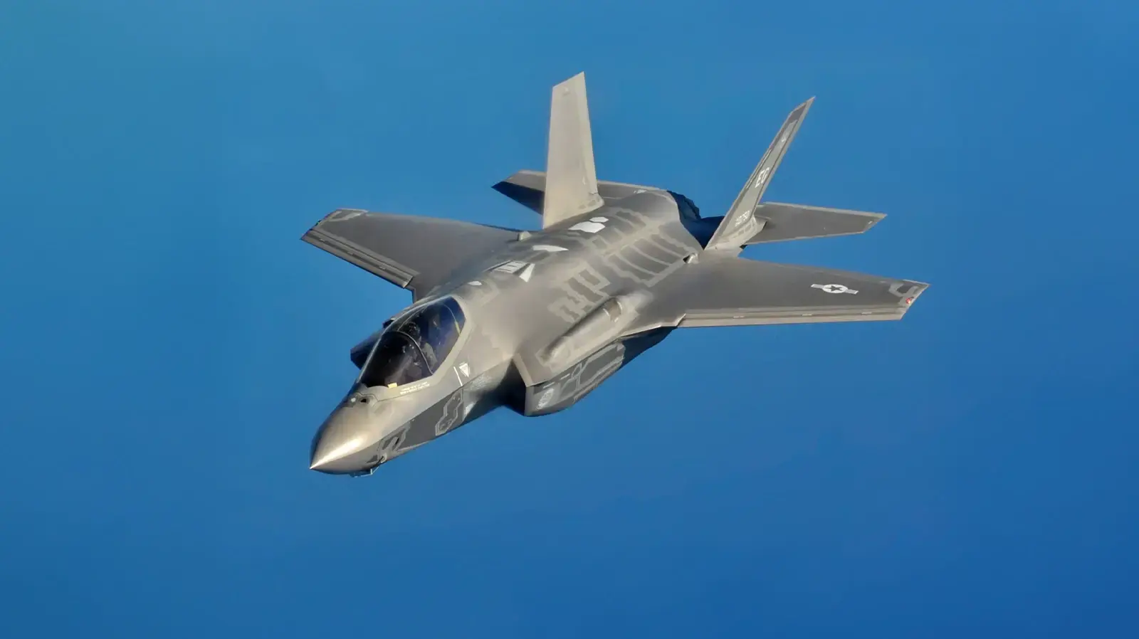 מטוס חיל האוויר האמריקאי F35 מטוס חיל האוויר האמריקאי F35