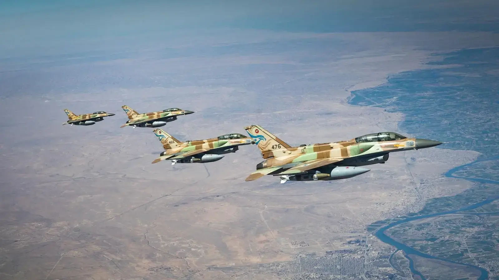 תיעוד ראשון מהאוויר: מטוסי קרב של חיל האוויר בדרכם לתקיפה באיראן תיעוד ראשון מהאוויר: מטוסי קרב של חיל האוויר בדרכם לתקיפה באיראן