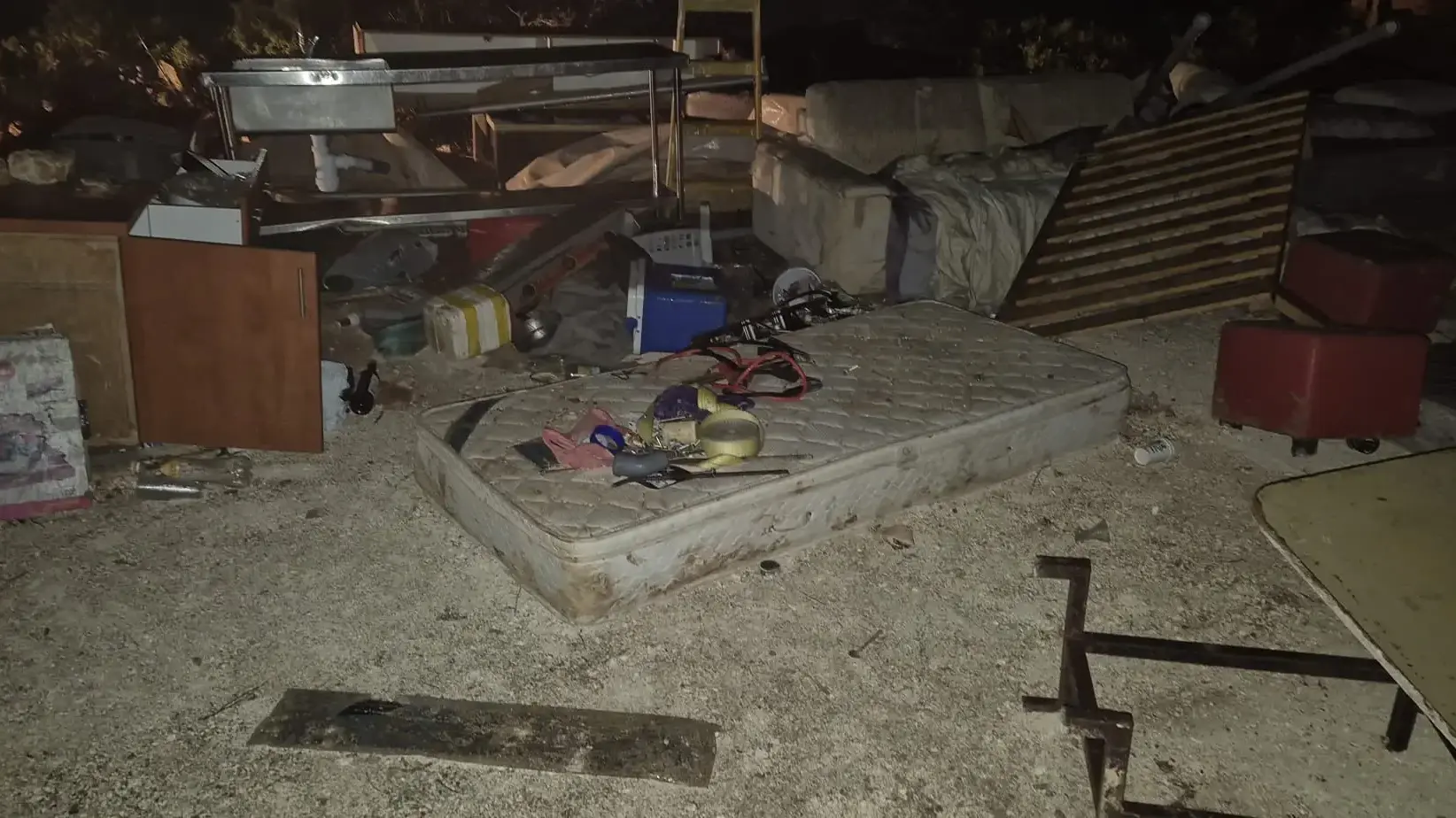 כוחות מג"ב ומינהל אזרחי הגיעו לחוות נוף המשכן הסמוכה לשילה, פינו את 2 משפחות החווה והרסו את המבנים כוחות מג"ב ומינהל אזרחי הגיעו לחוות נוף המשכן הסמוכה לשילה, פינו את 2 משפחות החווה והרסו את המבנים
