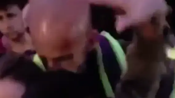 בחשד לתקיפה ואיומים על יוסף חדאד: מפגין בכיכר הבימה זומן לחקירה במשטרה בחשד לתקיפה ואיומים על יוסף חדאד: מפגין בכיכר הבימה זומן לחקירה במשטרה
