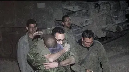 יציאת צה"ל מלבנון, מאי 2000. יציאת צה"ל מלבנון, מאי 2000.