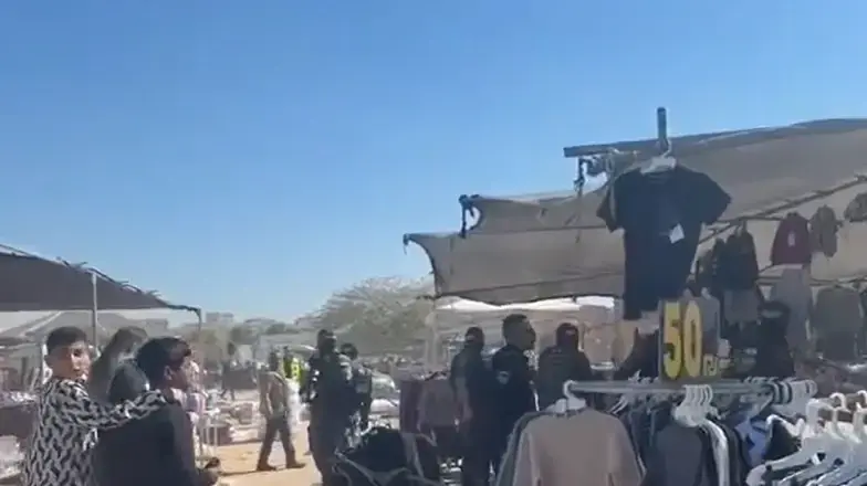 המשטרה סוגרת את השוק ברהט המשטרה סוגרת את השוק ברהט