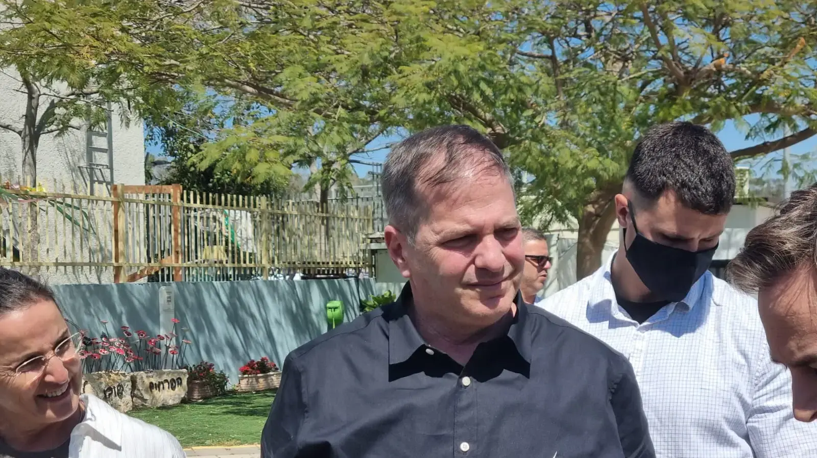 בזמן ביקור שר החינוך, יואב קיש, בבית הספר ביד מרדכי, התראה לפני אזעקה בזמן ביקור שר החינוך, יואב קיש, בבית הספר ביד מרדכי, התראה לפני אזעקה