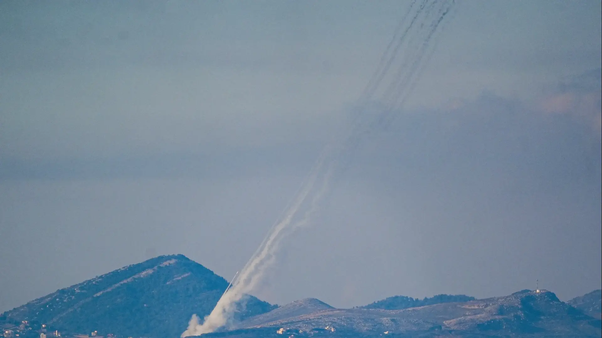 שיגורים מדרום לבנון לעבר רמת הגולן, 3 במרץ 2026 שיגורים מדרום לבנון לעבר רמת הגולן, 3 במרץ 2026