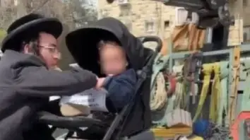מפגינים חרדים גורמים לנזק באתרי עבודה של הרכבת הקלה, ירושלים, 19 במרץ 2026 מפגינים חרדים גורמים לנזק באתרי עבודה של הרכבת הקלה, ירושלים, 19 במרץ 2026