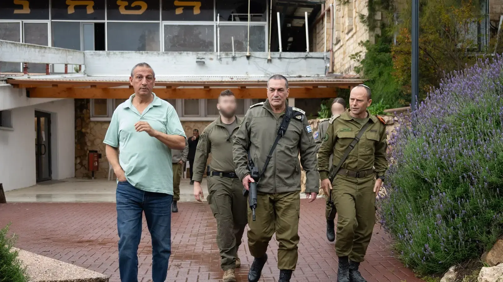 הרמטכ"ל בביקור במטולה ובקרית שמונה הרמטכ"ל בביקור במטולה ובקרית שמונה