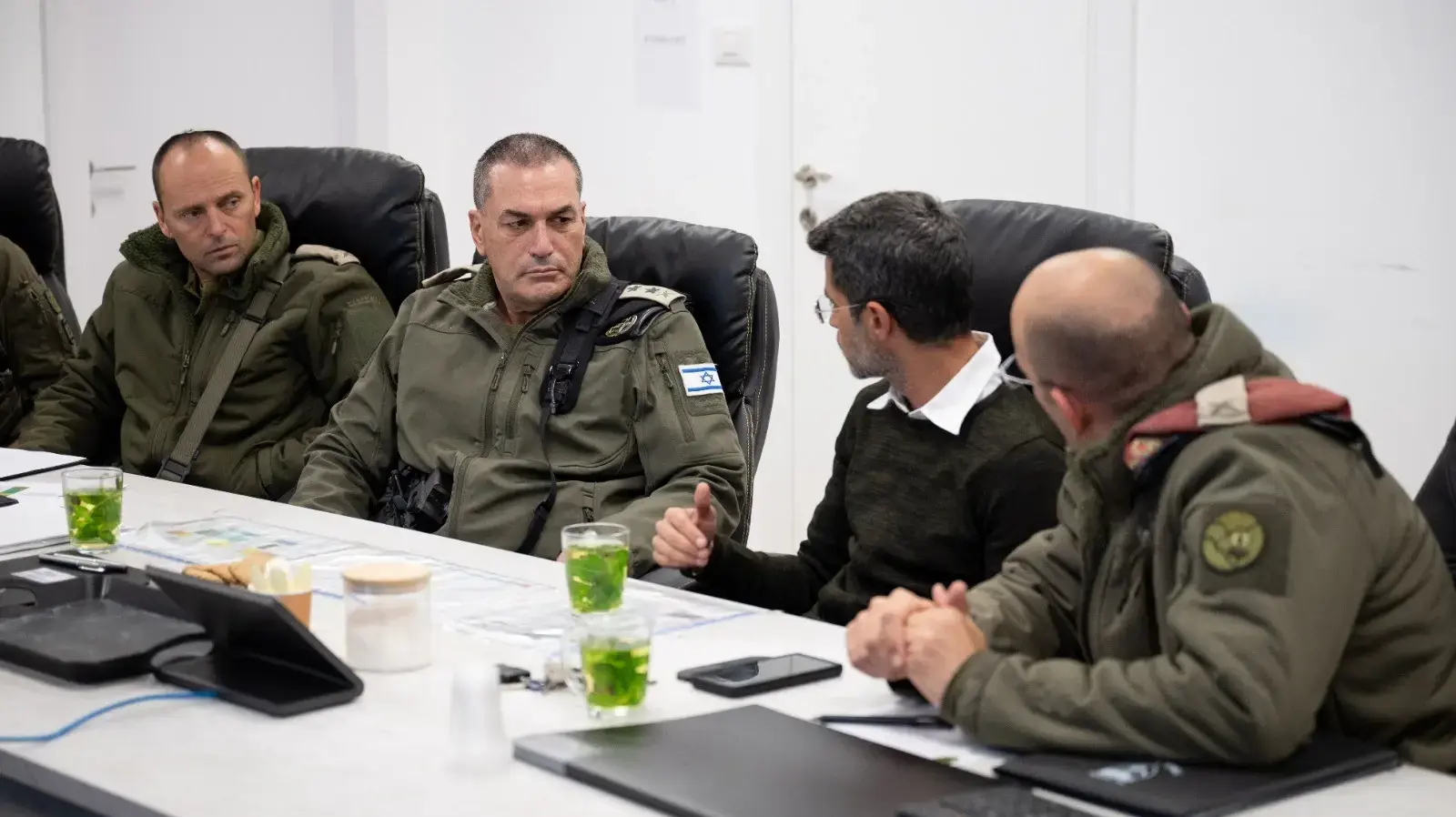 הרמטכ"ל בביקור במטולה ובקרית שמונה הרמטכ"ל בביקור במטולה ובקרית שמונה