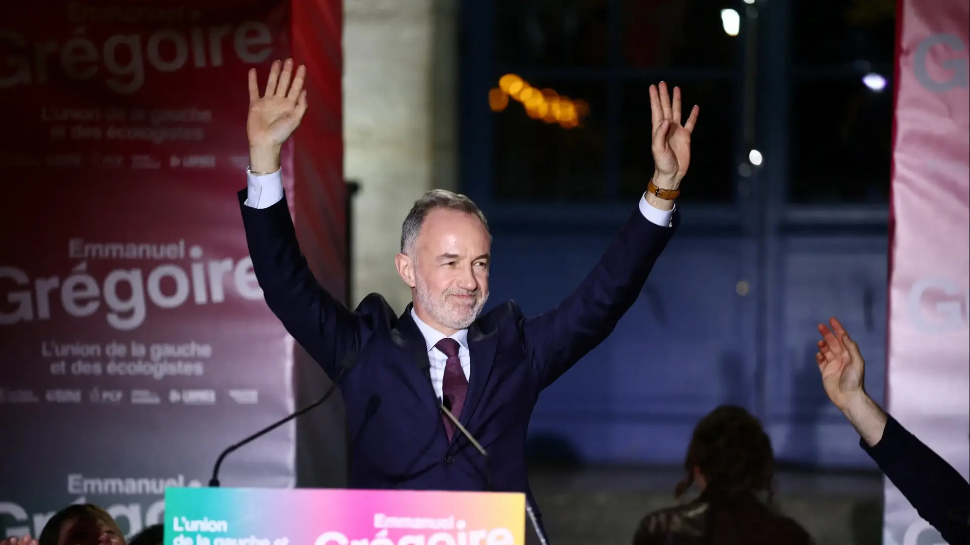 עמנואל גרגואר, מועמד לראשות עיריית פריז מטעם המפלגה הסוציאליסטית, לאחר ניצחונו בבחירות בפריז, צרפת, 22 במרץ 2026 עמנואל גרגואר, מועמד לראשות עיריית פריז מטעם המפלגה הסוציאליסטית, לאחר ניצחונו בבחירות בפריז, צרפת, 22 במרץ 2026
