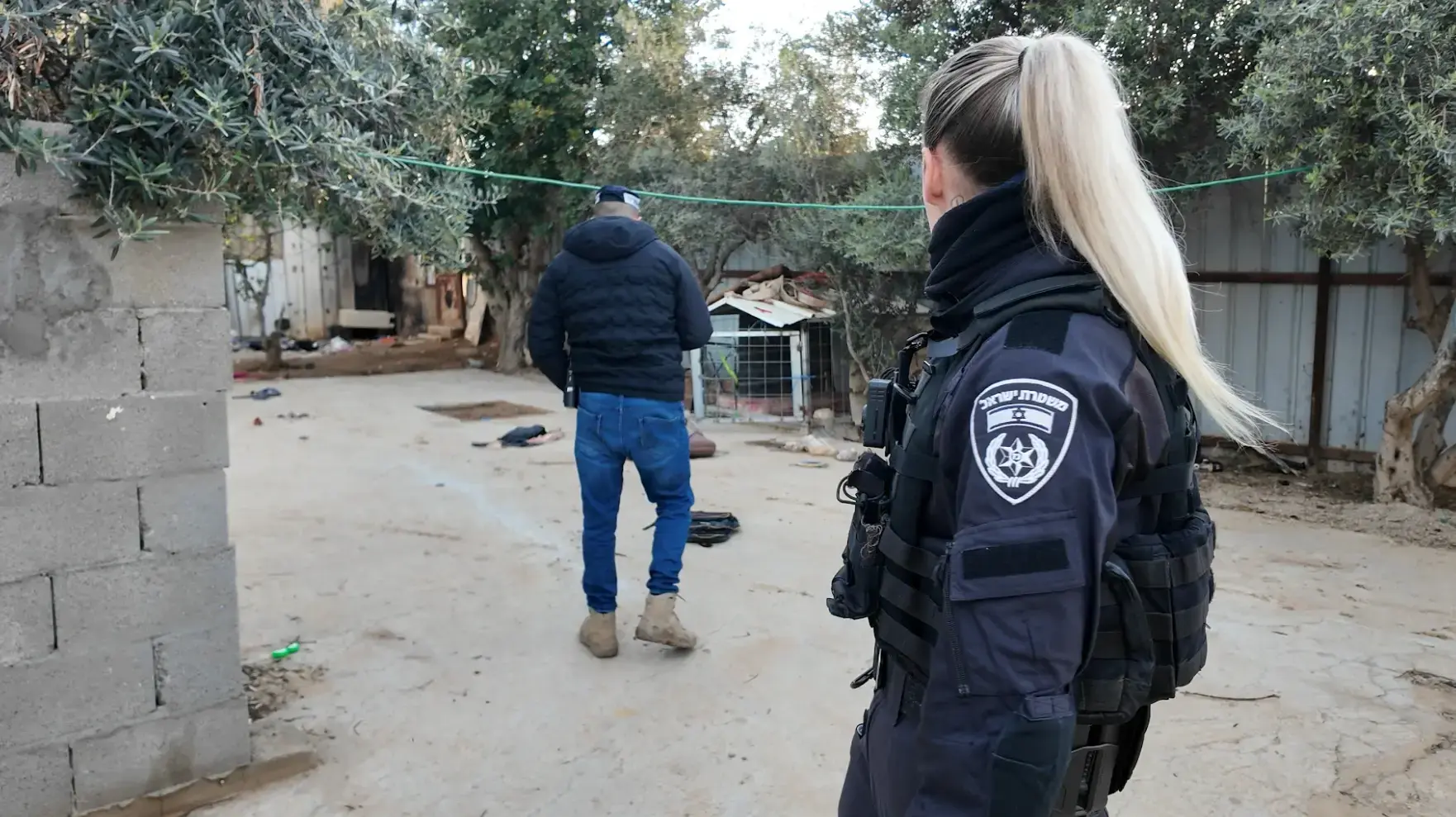 מבצע "ברק חם" בנגב: נמצאו נשקים, סמים וסיגריות מוברחות