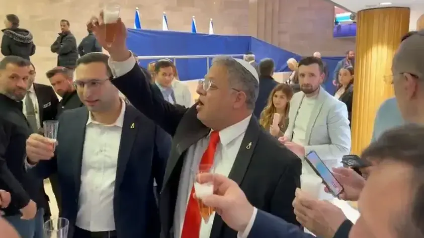 חברי כנסת חוגגים לאחר אישור הצעת חוק עונש מוות למחבלים, הכנסת, 30 במרץ 2026