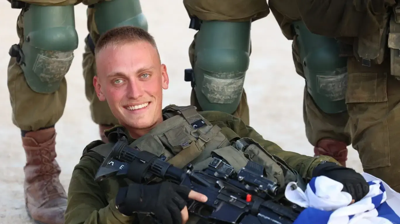 מקסים אנטיס מקסים אנטיס