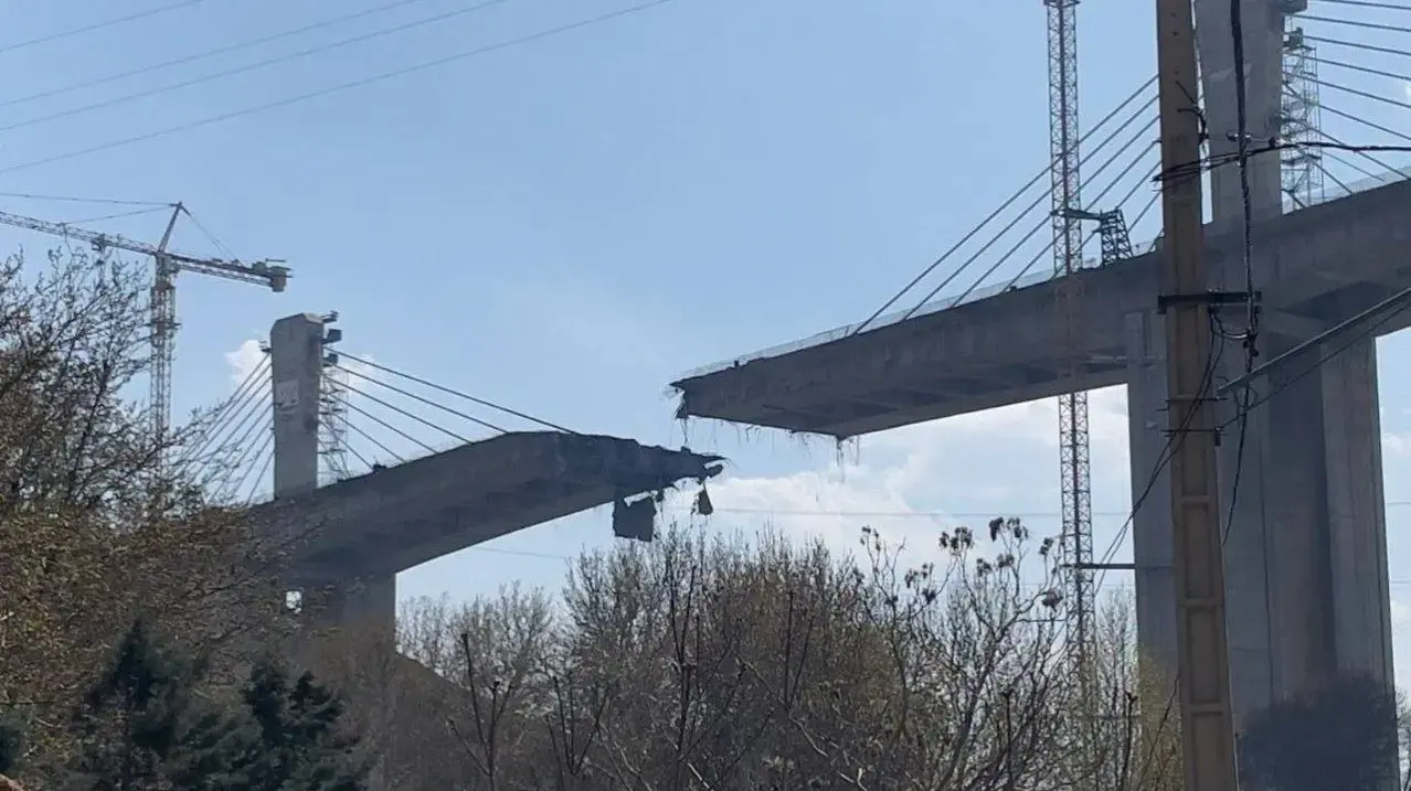 גשר המחבר בין טהרן לכארג' שהופצץ גשר המחבר בין טהרן לכארג' שהופצץ