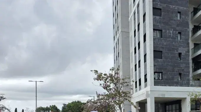זירת הפגיעה בקריית אונו זירת הפגיעה בקריית אונו