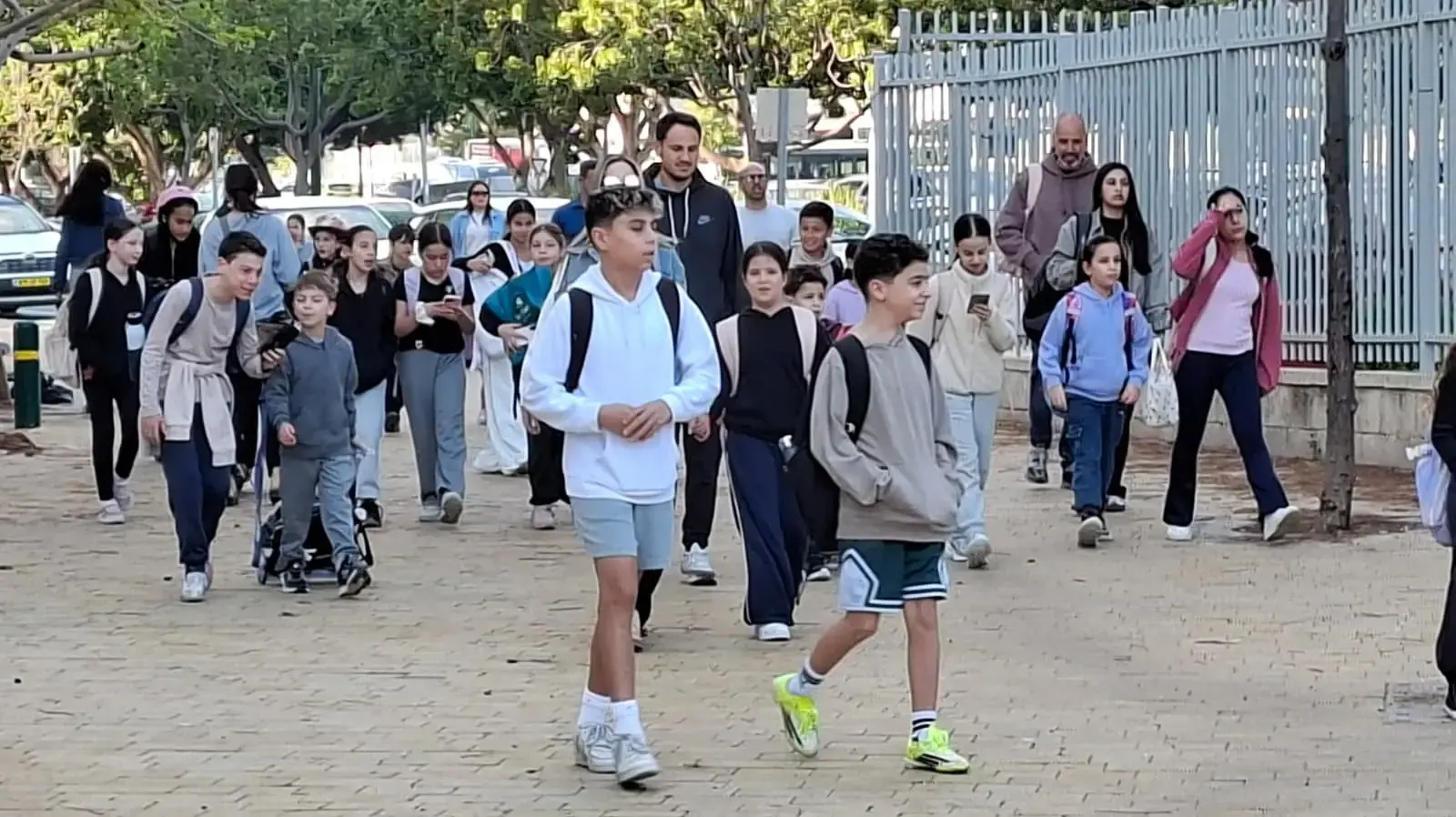 חזרה לבית הספר בית ספר עוזי חיטמן פתח תקווה חזרה לבית הספר בית ספר עוזי חיטמן פתח תקווה