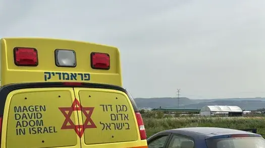 הירי מלבנון: גבר בן 61 נפצע באורח קל מרסיסים בטמרה הירי מלבנון: גבר בן 61 נפצע באורח קל מרסיסים בטמרה