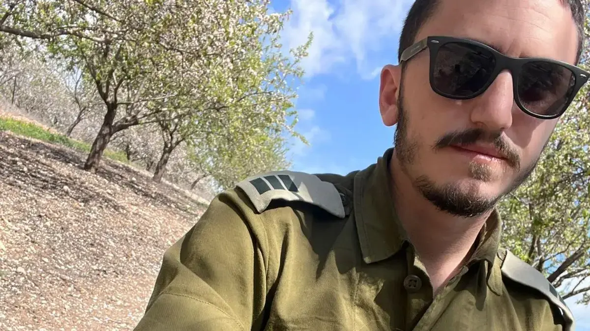 תמר אברוסקין ובן זוגה שילה הר אבן תמר אברוסקין ובן זוגה שילה הר אבן