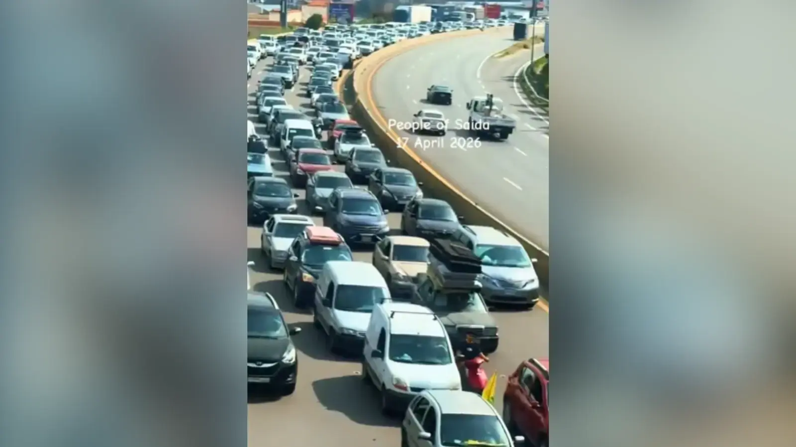 תושבים לבנונים חוזרים דרומה לכיוון ביירות תושבים לבנונים חוזרים דרומה לכיוון ביירות