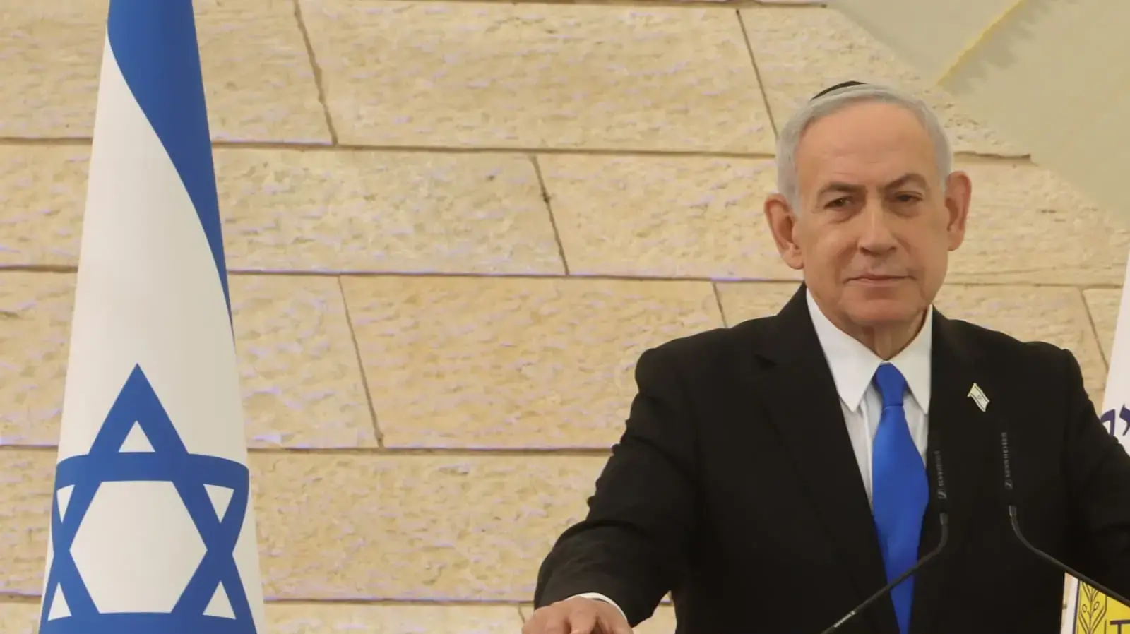 נתניהו נואם בטקס יום הזיכרון לחללי מערכות ישראל ונפגעי פעולות האיבה, בית לבנים ירושלים נתניהו נואם בטקס יום הזיכרון לחללי מערכות ישראל ונפגעי פעולות האיבה, בית לבנים ירושלים
