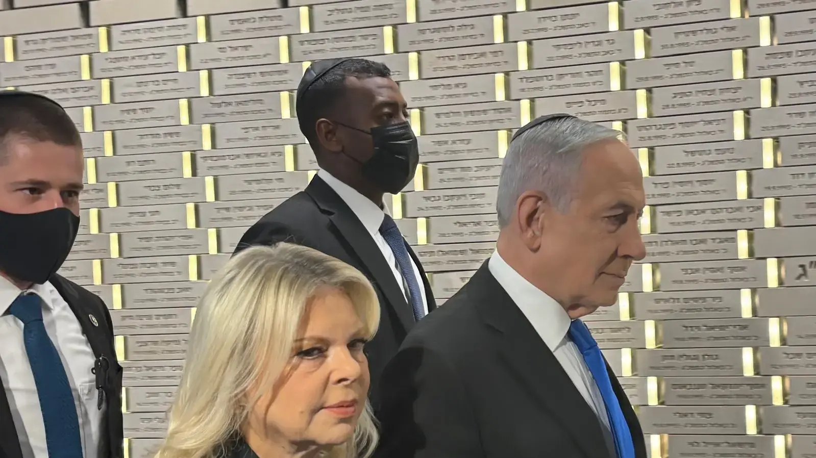 רה"מ בנימין נתניהו, שרה נתניהו, טקס יום הזיכרון לחללי צה"ל, הר הרצל, 21 באפריל 2026 רה"מ בנימין נתניהו, שרה נתניהו, טקס יום הזיכרון לחללי צה"ל, הר הרצל, 21 באפריל 2026