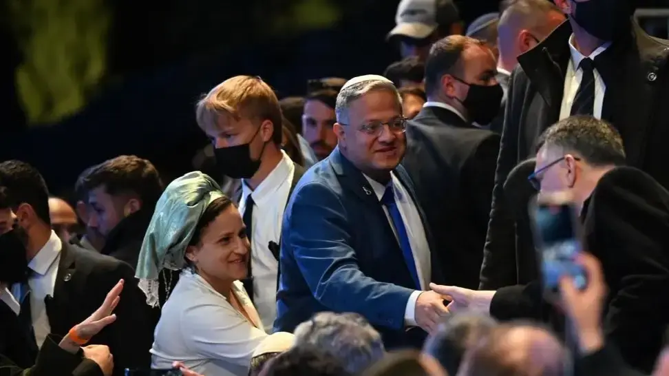 איתמר בן גביר ורעייתו בטקס הדלקת המשואות, ערב יום העצמאות ה-78, 21 באפריל 2026 איתמר בן גביר ורעייתו בטקס הדלקת המשואות, ערב יום העצמאות ה-78, 21 באפריל 2026