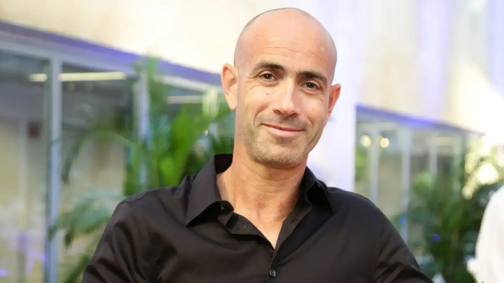 עוס יהלי אברמסון מנהל מרפאת אדלסון עוס יהלי אברמסון מנהל מרפאת אדלסון