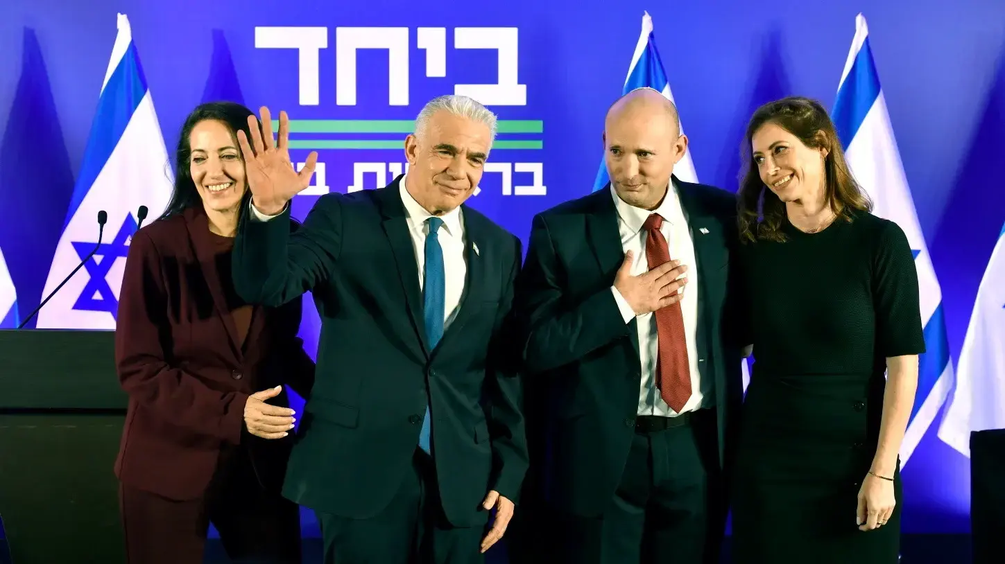 יאיר לפיד,ליהיא לפיד, נפתלי בנט, גילת בנט, הכרזה על הקמת מפלגת "ביחד", 26 באפריל 2026 יאיר לפיד,ליהיא לפיד, נפתלי בנט, גילת בנט, הכרזה על הקמת מפלגת "ביחד", 26 באפריל 2026