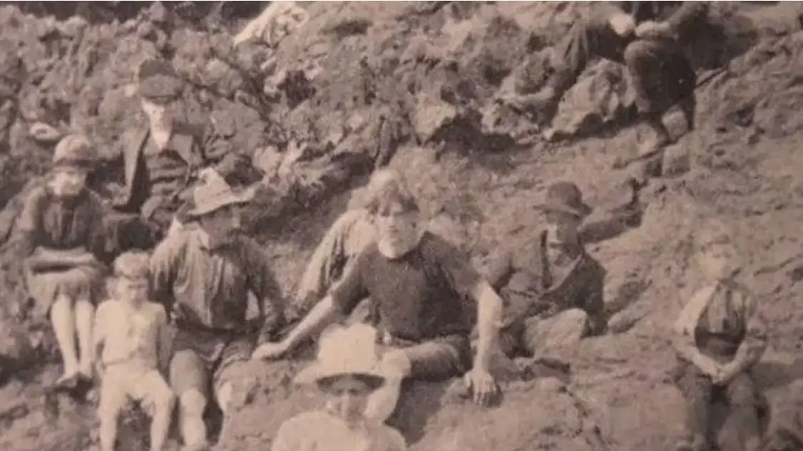 תמונה של "נוסע בזמן" מ-1917 תמונה של "נוסע בזמן" מ-1917