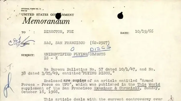 המזכר הפנימי שנחשף כעת מתוארך ל-19 באוקטובר 1966, ונשלח ממשרד ה-FBI בסן פרנסיסקו למנהל הבולשת ג'יי אדגר הובר, תחת שורת הנושא 'עצמים מעופפים בלתי מזוהים'
