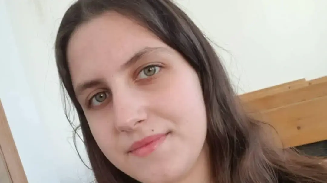 בתול סלימאן עלוש, ילידת 2005, המתגוררת באזור הכפרי של ג׳בלה בסוריה בתול סלימאן עלוש, ילידת 2005, המתגוררת באזור הכפרי של ג׳בלה בסוריה