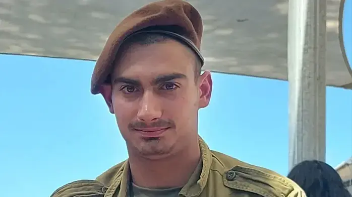 סמ"ר נגב דגן, בן 20 ממושב דקל, נפל בקרב בדרום לבנון סמ"ר נגב דגן, בן 20 ממושב דקל, נפל בקרב בדרום לבנון