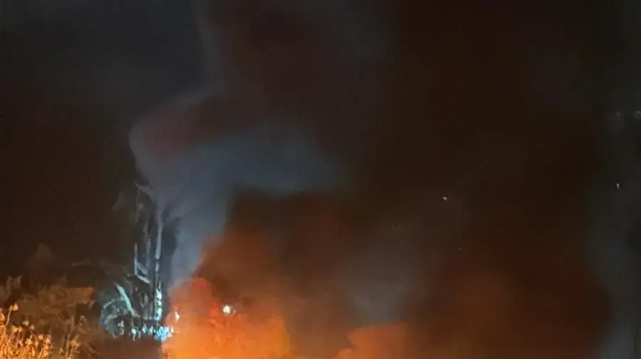 הצית את רכבה - ונמלט עם אחיו: כתב אישום נגד בן זוגה של מרלין אלטורי