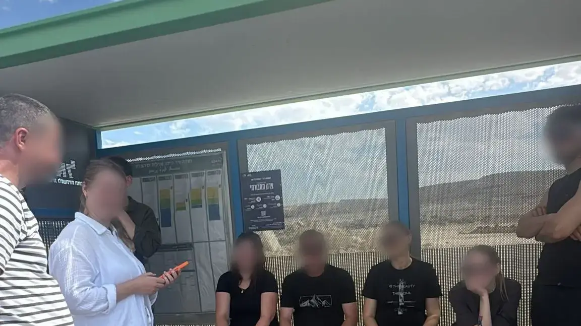 כוחות המנהל האזרחי חילצו 6 ישראלים ששכרו וילה במרכז העיר יריחו כוחות המנהל האזרחי חילצו 6 ישראלים ששכרו וילה במרכז העיר יריחו