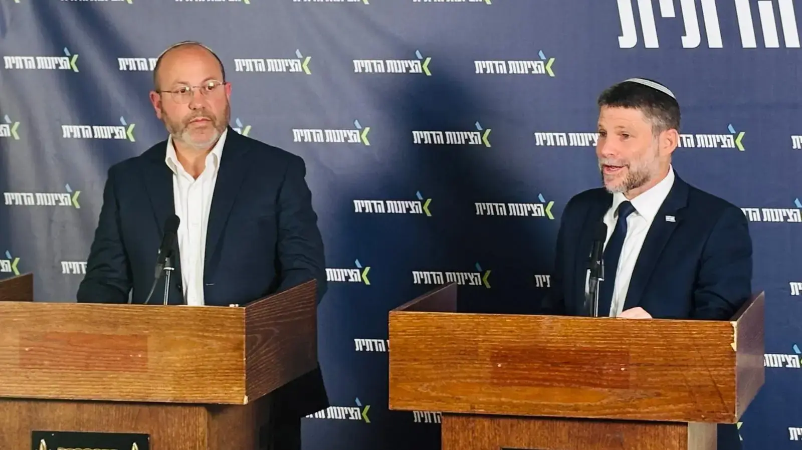 בצלאל סמוטריץ', צביקה מור, 26 במאי 2026 בצלאל סמוטריץ', צביקה מור, 26 במאי 2026