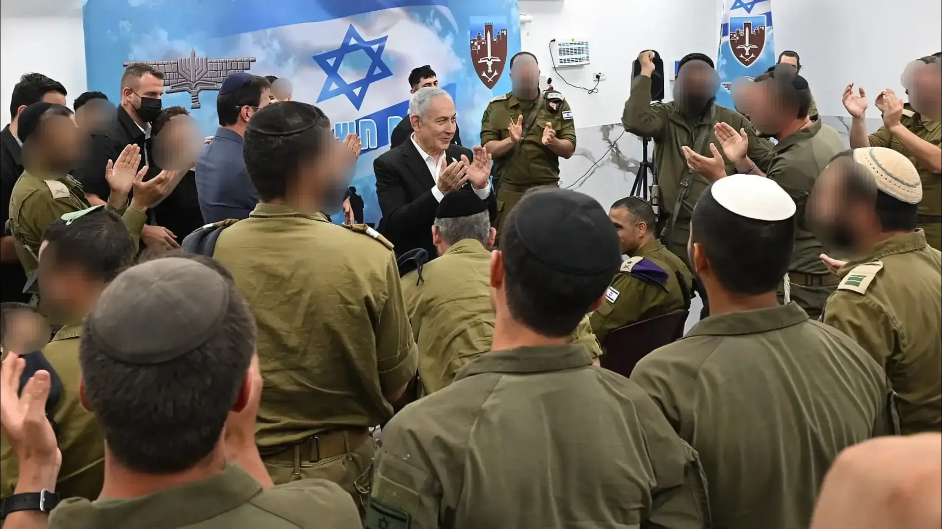 ראש הממשלה בנימין נתניהו ביקר עם יו״ר ועדת החוץ והביטחון, ח״כ בועז ביסמוט בחטיבת החשמונאים של צה״ל בבקעת הירדן, 28 במאי 2026 ראש הממשלה בנימין נתניהו ביקר עם יו״ר ועדת החוץ והביטחון, ח״כ בועז ביסמוט בחטיבת החשמונאים של צה״ל בבקעת הירדן, 28 במאי 2026