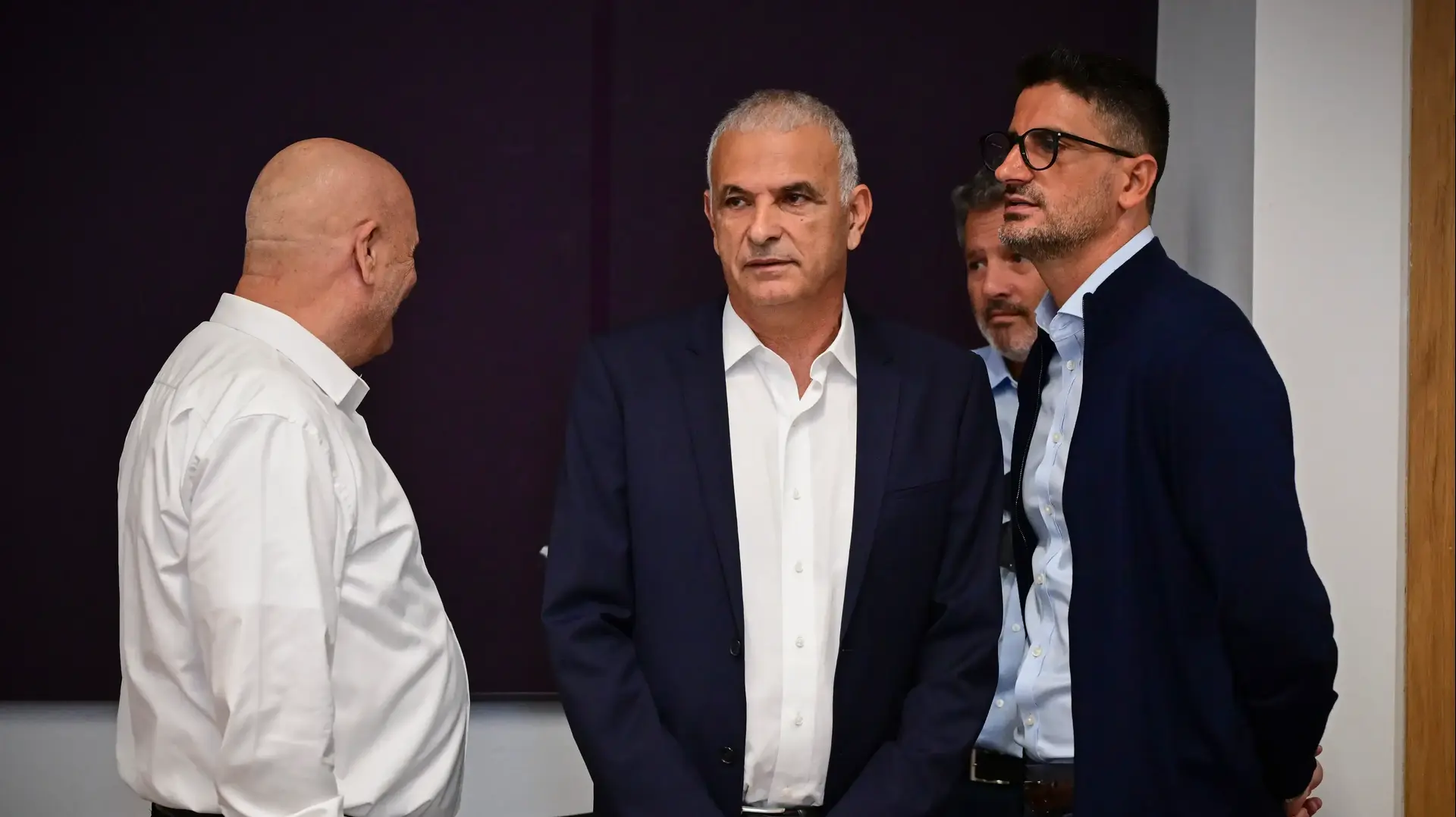 שר האוצר לשעבר משה כחלון נאשם בעבירות דיווח לפי חוק ניירות ערך בפרשת יונט קרדיט, בימ"ש מחוזי ת"א. 31 במאי 2026