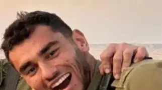 אדם צרפתי אדם צרפתי
