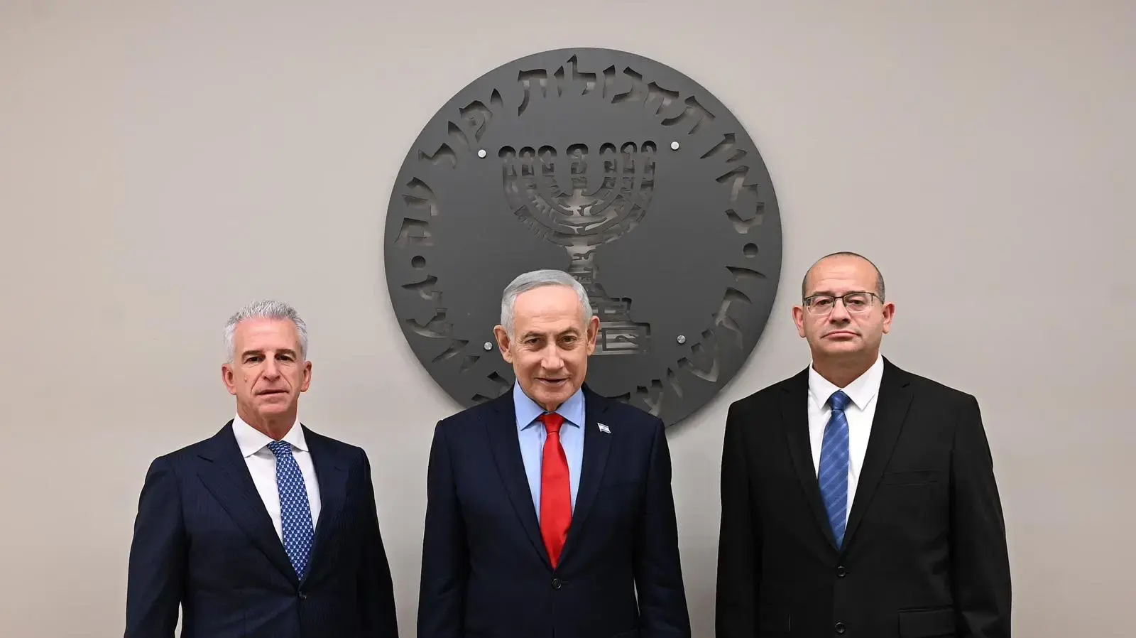 טקס חילופי ראש המוסד-ראש הממשלה בנימין נתניהו, ראש המוסד היוצא דוד (דדי) ברנע, ראש המוסד הנכנס האלוף רומן גופמן,2 ביוני 2026 טקס חילופי ראש המוסד-ראש הממשלה בנימין נתניהו, ראש המוסד היוצא דוד (דדי) ברנע, ראש המוסד הנכנס האלוף רומן גופמן,2 ביוני 2026