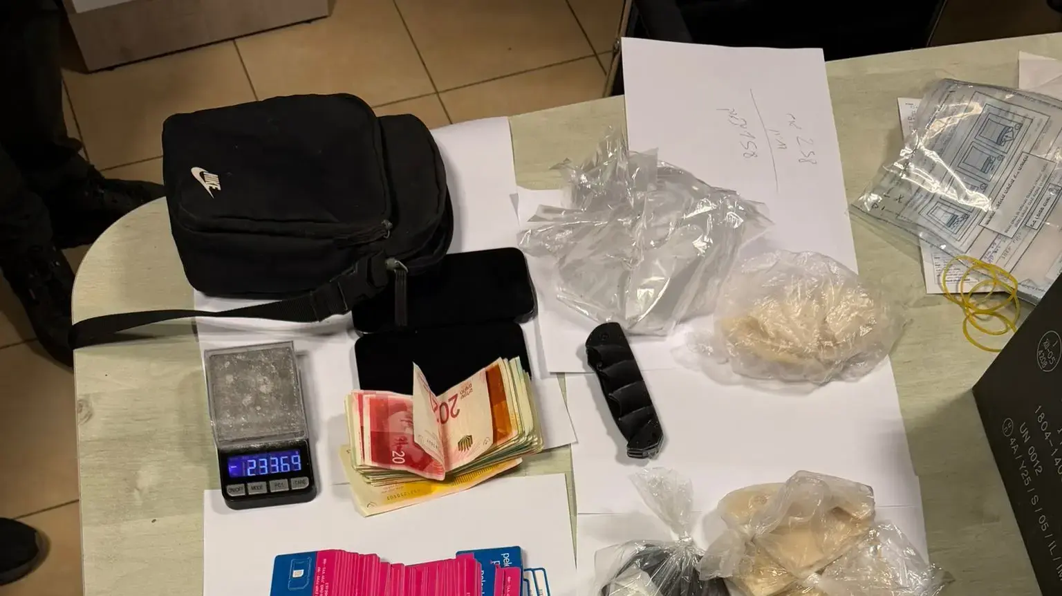 הממצאים בביתו של החשוד הממצאים בביתו של החשוד