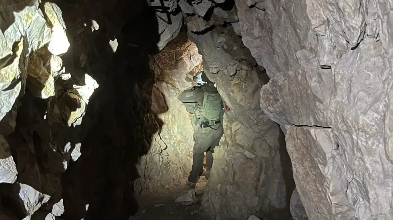 מנהרות חיזבאללה תחת רכס הבופור, לבנון מנהרות חיזבאללה תחת רכס הבופור, לבנון