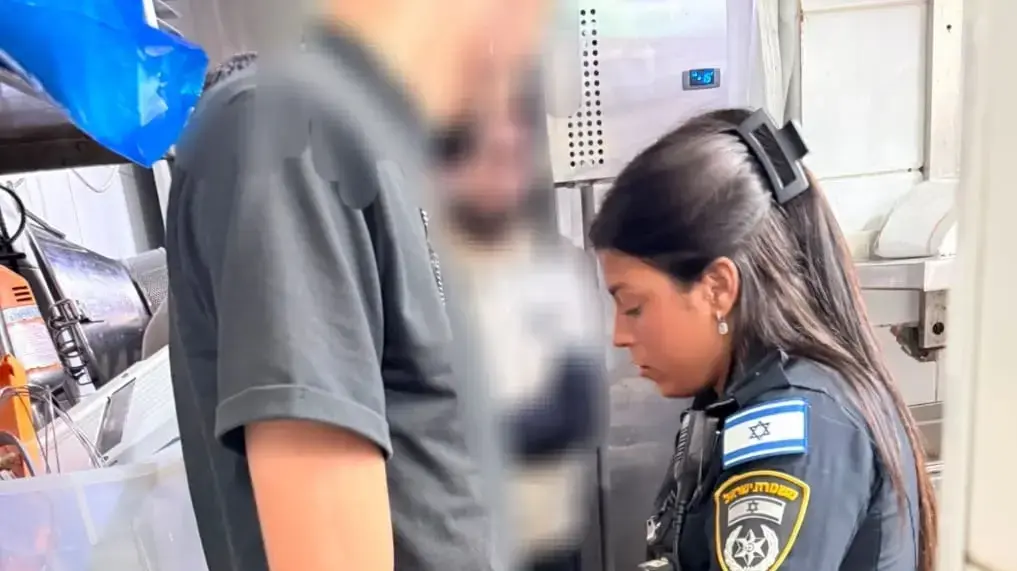 צו סגירה מנהלי למסעדה ברחוב שד' בן גוריון בתל אביב, מעצר החשודים, 5 ביוני 2026