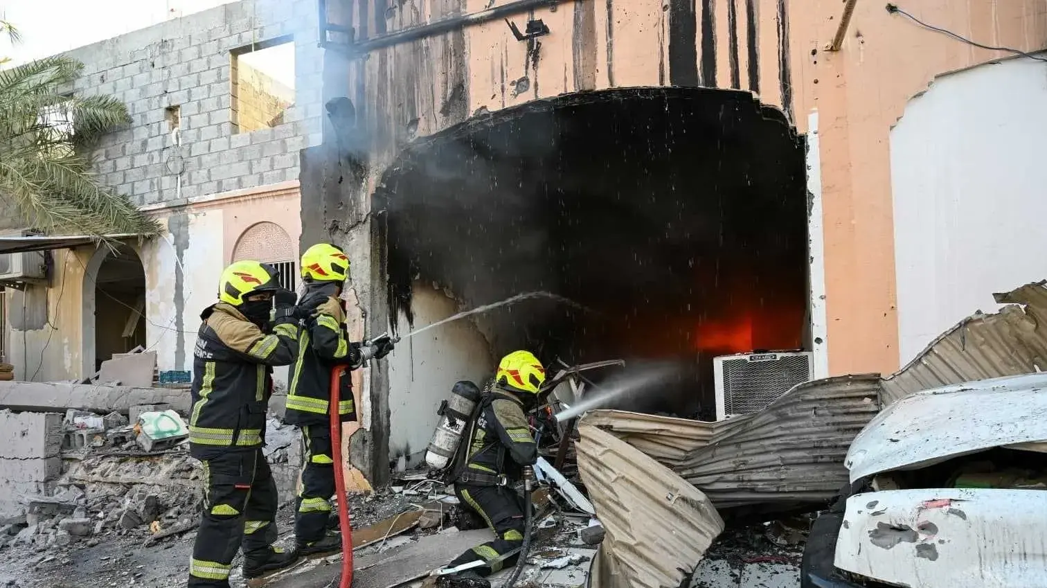 כלי רכב עלו באש ובתים ניזוקו בערים חמד ומנאמה בעקבות יירוט של כטב”מים איראניים, חריין