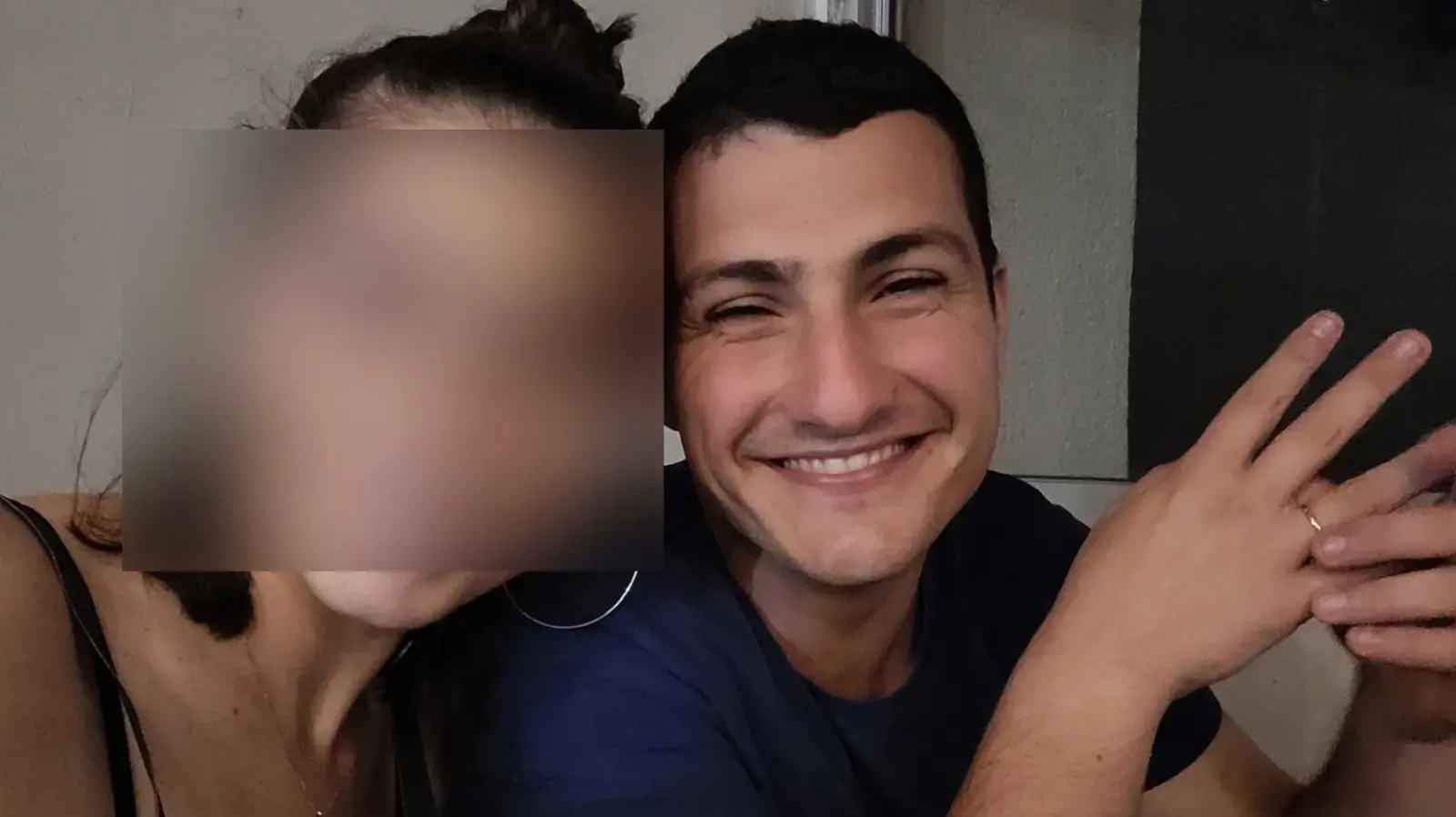דור בן שמחון לצד אלמנתו