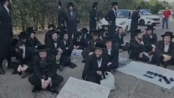 חרדים בעימות עם חיילים בכניסה לבסיס בית ליד חרדים בעימות עם חיילים בכניסה לבסיס בית ליד